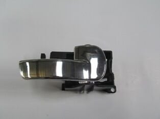 Nıssan Pıck Up- Navara- 06/14; Arka Kapı İç Açma Kolu Sağ (elceği Nikelajlı) (euro Body) - 80670-4X02B
