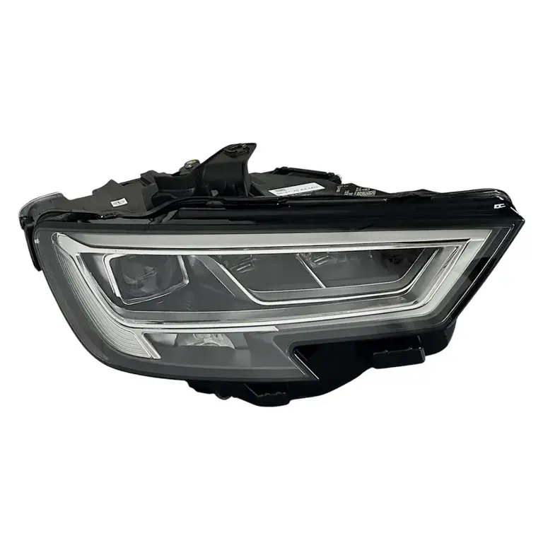 Audı Far A3 16-19 Sağ (Matrix/Beyinler Üstünde)