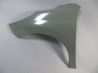 7840.R9 - PEUGEOT 207- 06/12; ÖN ÇAMURLUK DELİKSİZ SOL GRİ BOYALI (SIMYI)