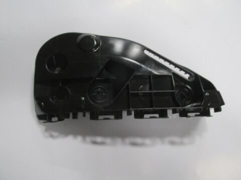 52115-0K180 - Toyota Hılux- Pıck Up- 15/19; Ön Tampon Braketi Sağ Plastik (Tw)