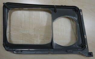 - - Mercedes E Class- W124- 93/95; Far Camı Sol (Çerçevesi İle Birlikte) (Famella)