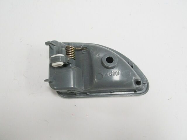8200259377 - RENAULT KANGOO- 98/03; ÖN KAPI İÇ AÇMA KOLU SAĞ GRİ PÜTÜRLÜ