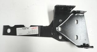 55155097Ab - Jeep Cherokee- 97/01; Ön Tampon Braketi Sol (Tyg)
