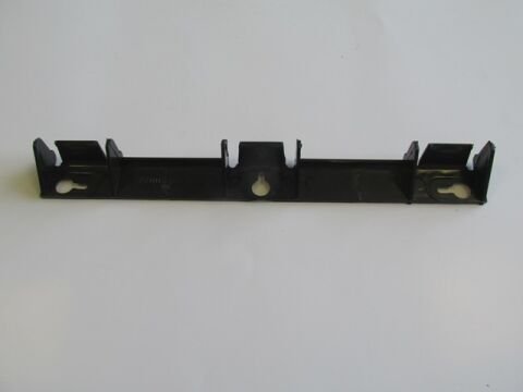 7700845258 - Renault Megane- 1- 99/02; Arka Tampon Bağlantı Braketi Orta