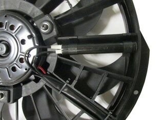 64508364093 - Bmw 3 Serı- E36- Sd/Coupe- 91/98; Klima Fanı Motorlu 3Pinli (8Kanat) (Tw)