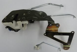 81320-22030 - Hyundaı Accent- 95/97; Ön Kapı Kilidi Sağ (Tyg)