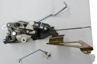 81310-22030 - Hyundaı Accent- 95/97; Ön Kapı Kilidi Sol (Tyg)