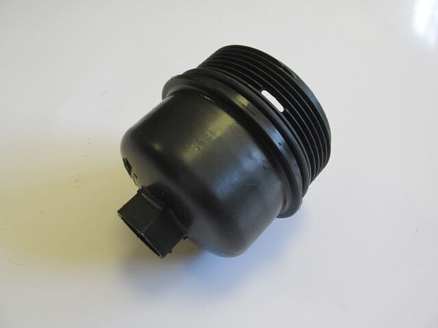 Fıat Doblo- 11/15; Motor Yağ Filtre Kapağı (1.3 Jtd) (plastik) - 5650505