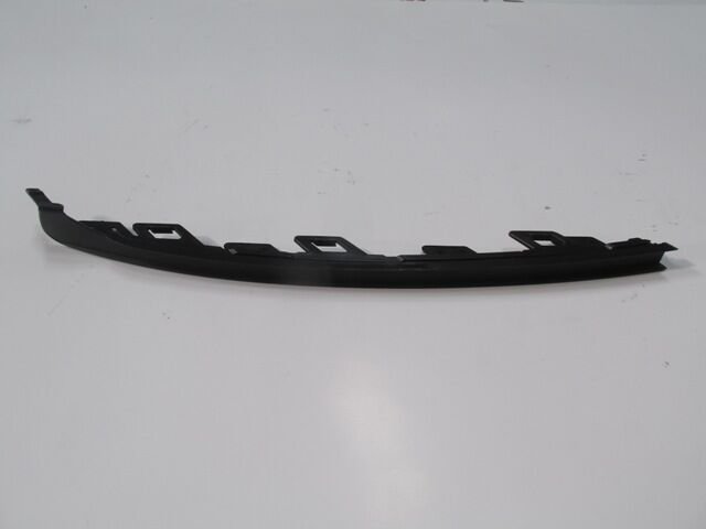 Opel Astra- K- Hb- 16/19; Ön Tampon Panjur Çıtası Sağ (sis Kapağı Alt Çıta)(tw) - 13469599