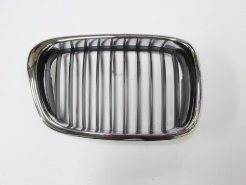 Bmw 5 Serı- E39- 01/03; Ön Panjur Sağ Nikelajlı/siyah (tw) - 51137005838