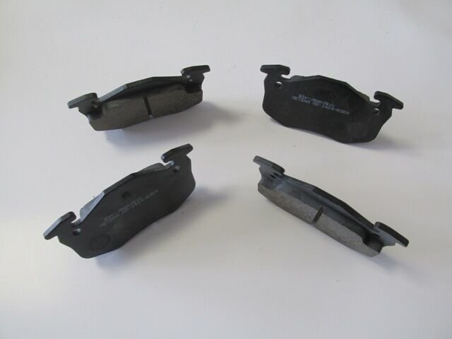 7701204664 - Renault Megane- 1- 98/99; Arka Fren Balatası (Disk) (105X54,9X11) (Bramax)