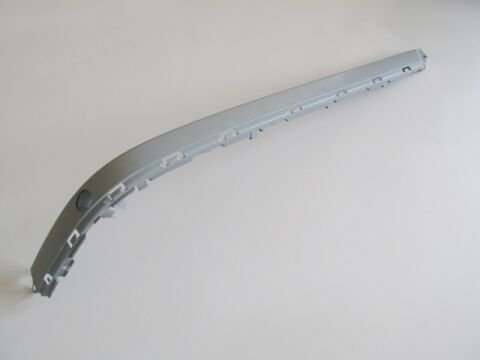 51127005938 - Bmw 5 Serı- E39- 01/03; Arka Tampon Bandı Sağ Gri (Nikelaj Takılan Tip) (Sensör Delikli)(Tw)