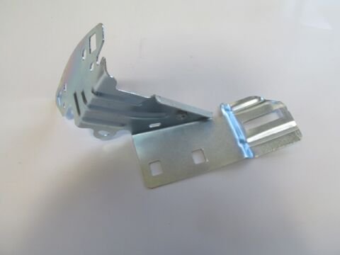 9802301280 - Peugeot 208- 12/20; Ön Çamurluk Braketi Sol