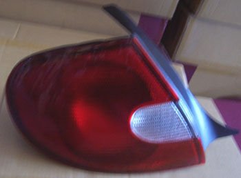 5288527Aj - Chrysler Neon- 00/02; Stop Lambası Sol Kırmızı/Beyaz (Tyc)