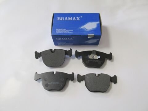 34112157589 - Bmw X5- E53- 00/06; Ön Fren Balatası (Kablosuz)(Disk) (156,5X73,3X18,3) (Bramax)