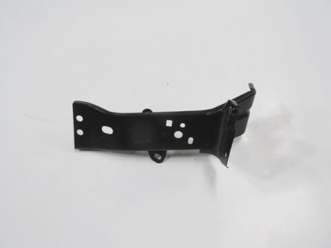 B45A-52-240 - Mazda 3- Sd/Hb- 16/20; Ön Tampon Çamurluk Bağlantı Braketi Sol (Tw)