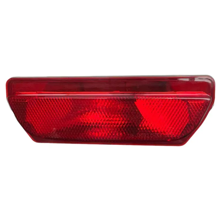 Mazda Reflektör Tampon Mazda 3 13-18 Arka (Orta)