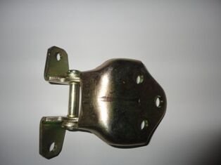 Mıtsubıshı L200- Pıck Up- 90/98; Ön Kapı Menteşesi Sol Alt (hushan) - MR134891