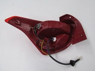 92402-B9000 - Hyundaı I10- 13/16; Stop Lambası Sağ Kırmızı/Beyaz (Famella)