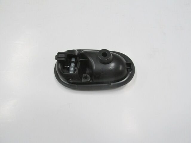 Dacıa Sandero- 13/20; Ön Kapı İç Açma Kolu Sağ Siyah - 826721919R