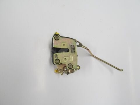 Toyota Corolla- Ae92- 88/92; Ön Kapı Kilidi Sağ (hushan) - 69310-89118