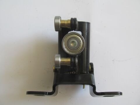 Yc15 V268B40 Al - Ford Transıt- V184- 02/06; Sürgülü Kapı Orta Ray Bağlantısı Sağ Rulmanlı
