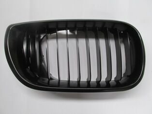 51137042961 - Bmw 3 Serı- E46- Sd- 02/05; Ön Panjur Sağ Siyah (Bfn)