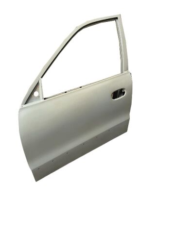 76003-22520 - Hyundaı Accent- 98/00; Ön Kapı Komple Sol Band Delikli Gri Boyalı (İceli/Çekomastikli) (Tw)