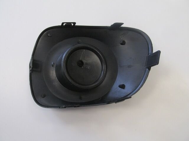 Mıtsubıshı L200- Pıck Up- 10/13; Sis Lamba Kapağı Sağ Sis Deliksiz (üst Çerçeveli) Siyah - 6400C176