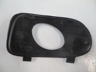 Opel Vectra- B- 99/02; Sis Lamba Kapağı Sağ Sis Delikli - 90548326