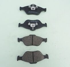 1521328 - Ford Fusıon- 03/11; Ön Fren Balatası 1,25/1,4/1,6Cc (Disk)(151,3X55,5X18,54/15;0,50X59X18,54)(Bramax