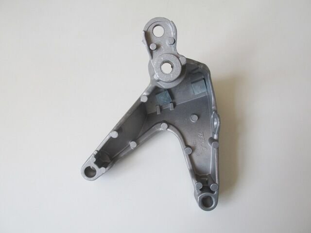 112531966 - Renault Symbol- 13/21; Motor Takozu Bağlantı Ayağı Sol 1,5Dcı