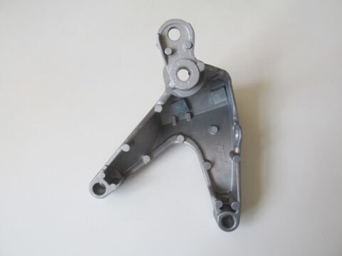 112531966 - Dacıa Duster- 10/17; Motor Takozu Bağlantı Ayağı Sol 1,5Dcı