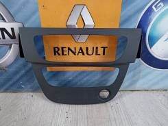 ÖN PANEL RADYO ÇERÇEVESİ MGN III-FLUENCE