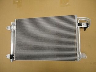 (yeni Ürün!!!)volkswagen Jetta- 5- 06/10; Klima Radyatörü 1.4/1.6/1.9 (brazıng) (580x401x16) Alüminyum (oris) - 1K0820411G