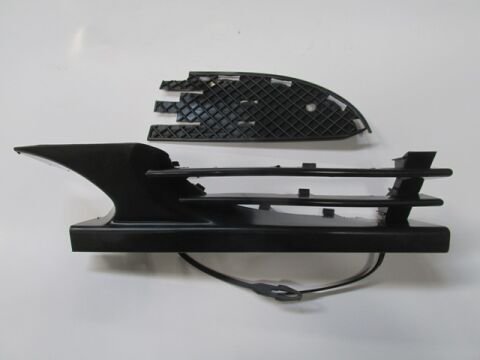 2028800605 - Mercedes C Class- W202- 97/99; Ön Tampon Çeki Demiri Kapağı Sağ Siyah (Tw)