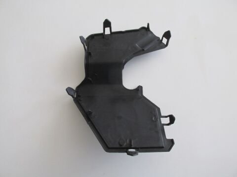 8Vr-7222-Ba - Ford Focus- Sd/Hb- 08/11; Fren Tertibatı Muhafaza Plastiği Dış Kapak (Bfn)