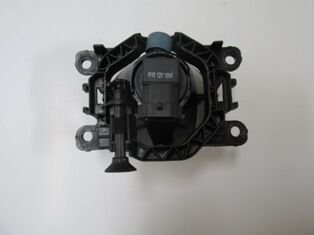 Renault Clıo- 4- Hb- 13/16; Sis Lambası Sağ/sol Aynı (adet) Şeffaf Cam Ampüllü (eurolamp) - 261500097R