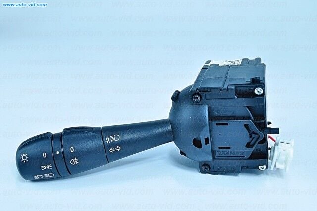 Far Sinyal Kolu Duster 10 Logan Iı-Sandero Iı 12 Captur-Clıo Iv-Twng Iıı Arka Sis Lambasi İle