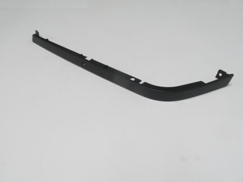 2028260777 - Mercedes C Class- W202- 97/99; Far Alt Çıtası Sol (Far Yıkama Delikli) Siyah (Tyg)