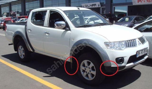 Mıtsubıshı L200- Pıck Up- 10/15; Arka Çamurluk Ağzı Plastiği Sol (dodik) 4x2 - MZT202T03