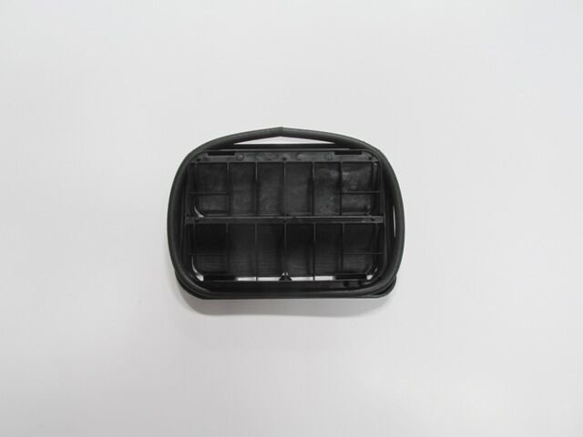 7700838358 - Renault Megane- 2- 03/09; Bagaj Havalandırma Plastiği