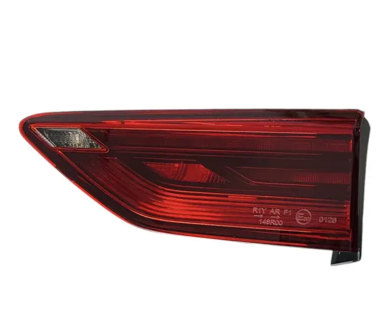 Volkswagen Stop Golf 8 21-23 İç Sağ (Trend/Comfort)