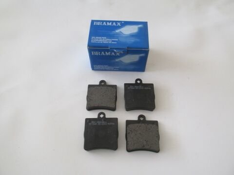 Mercedes E Class- W210- 96/99; Arka Fren Balatası (kablosuz)(disk)(63,7x72.6x14,2) (bramax) - A0044201720