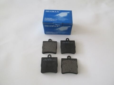 Mercedes E Class- W210- 00/02; Arka Fren Balatası (kablosuz)(disk)(63,7x72.6x14,2) (bramax) - A0044201720