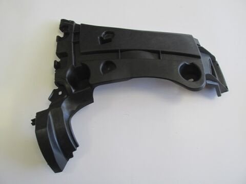 7701478200 - RENAULT KANGOO- 4- 14/21; ARKA TAMPON İÇ BAĞLANTI BRAKETİ SAĞ PLASTİK
