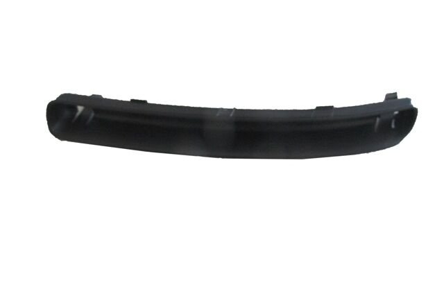 6N0853666A - Volkswagen Polo- 3- 95/99; Ön Tampon Üst Çıtası Sağ (Sis Far Üst Kaşı)