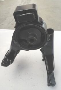 12371-0D070 - Toyota Corolla- Zze121- 02/06; Motor Takozu Arka (Tenacıty)