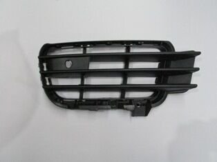 7P68546619B9 - Volkswagen Touareg- 10/14; Ön Tampon Panjuru Sol Sensör Delikli (Bfn)