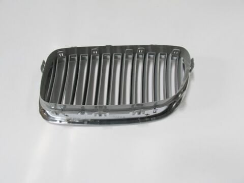 51137261356 - Bmw 5 Serı- F10- 10/13; Ön Panjur Sağ Nikelajlı İç Petekleri Gri (Tw)
